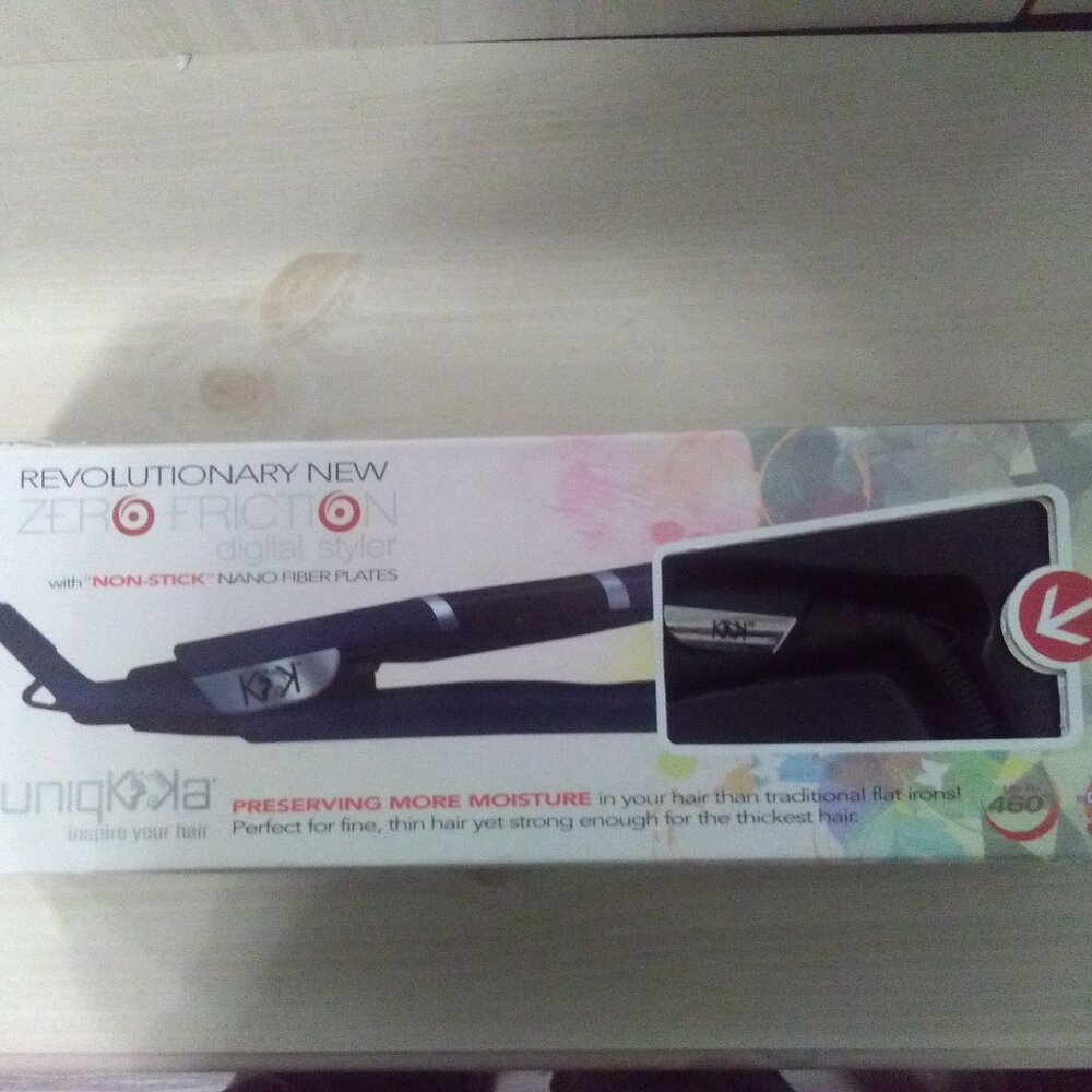 UNIQKKA ZERO FRICTION DIGITAL STYLER-WITH NON STICK NANO FIBER PLATES-NEW-SEALED